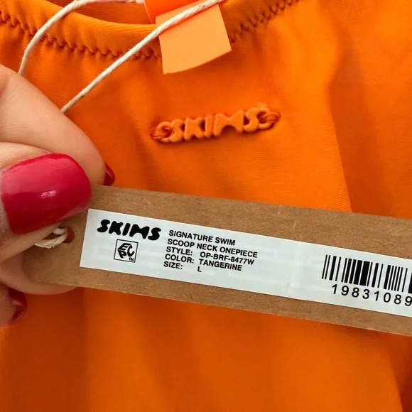 SOLD SKIMS Signature Swim Scoop Neck One Piece Tangerine Size L NWT - Picture 5 of 5
